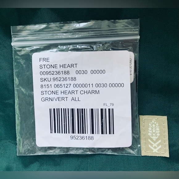 ~ Free People ~ ‘Stone Heart ~ Bag Charm’ *NWT* Charm~ Green ~ Hardware~ Silver - Picture 5 of 9